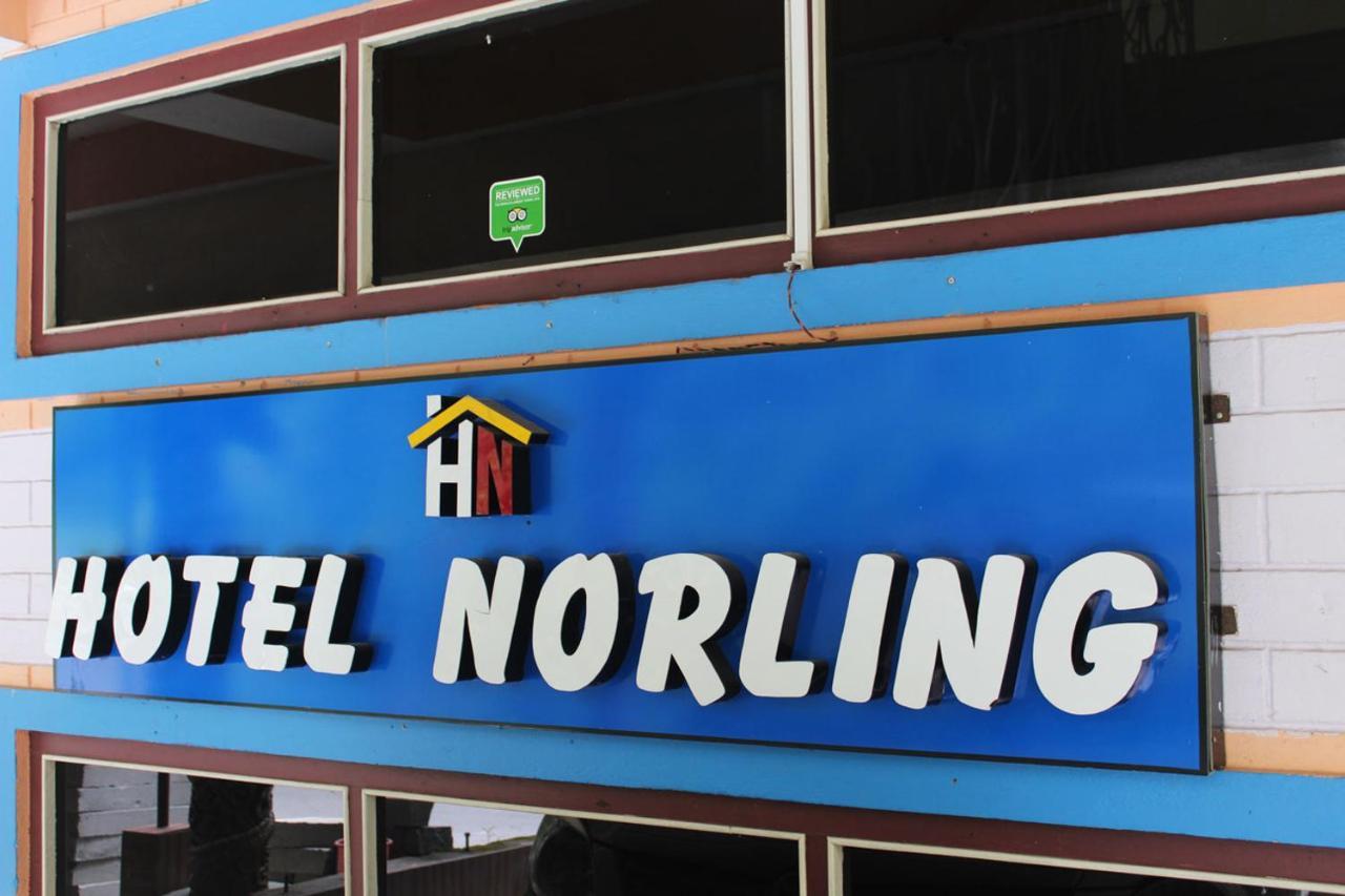 Norling Retreat Hotel Pelling Exterior foto